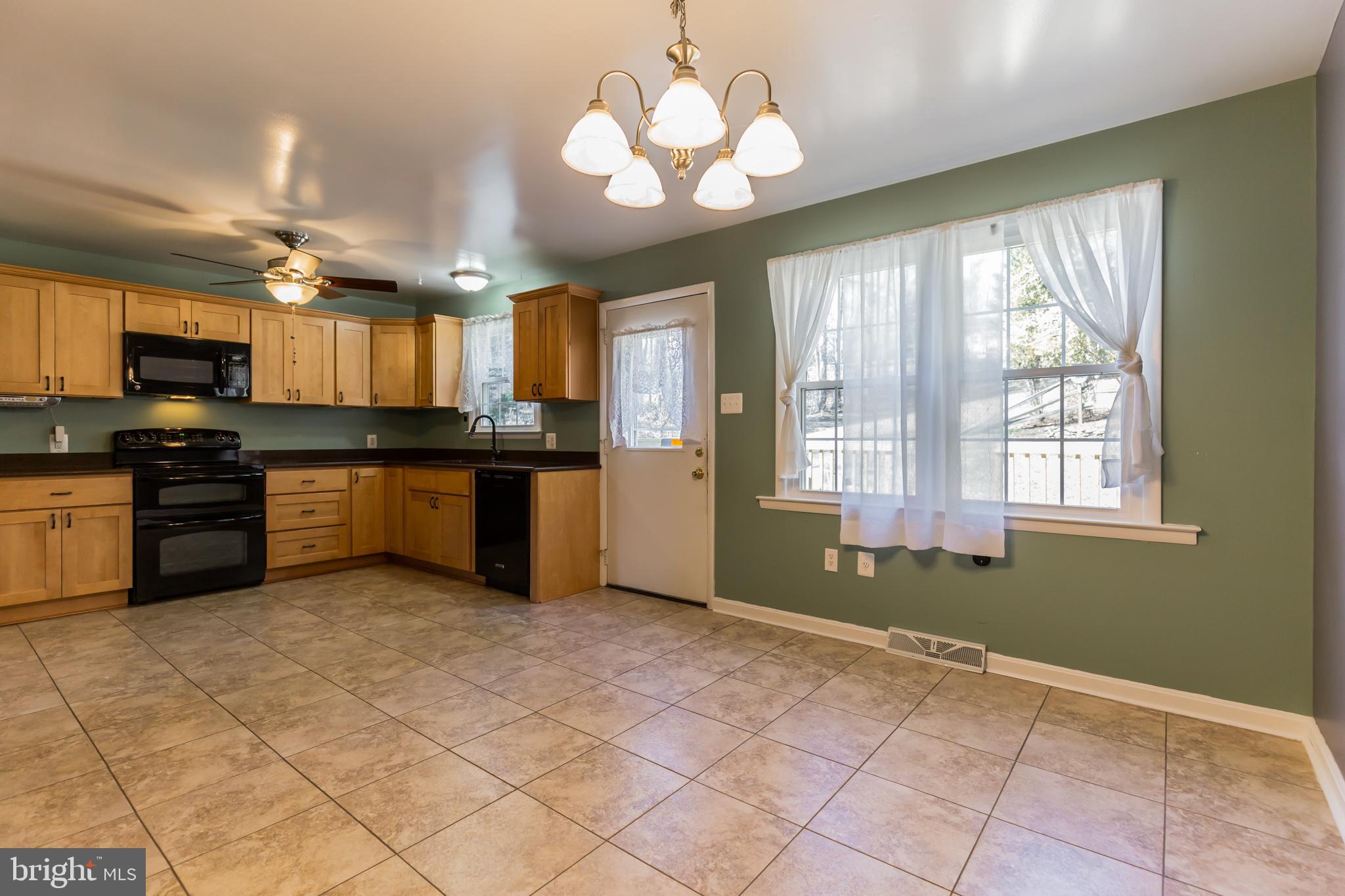 4220 Camp Kaufmann Road Huntingtown, MD 20639 - Photo 4 of 24
