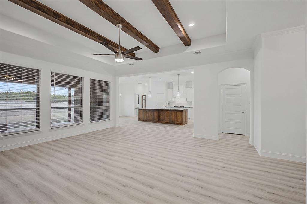 4056 Overlook Way Weatherford, TX 76085 - Photo 10 of 38