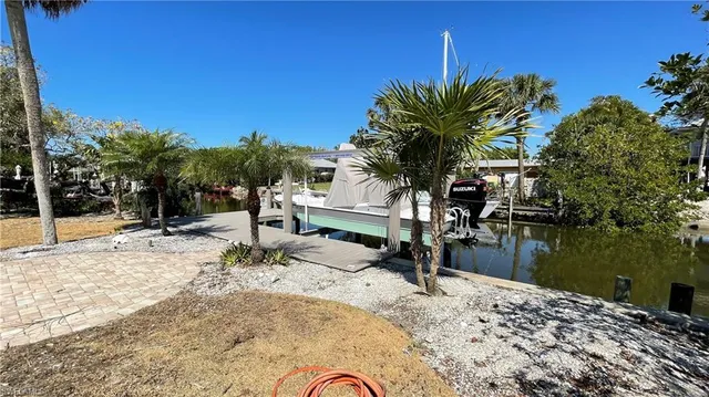a view of a lake with houses