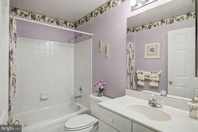 $379,000 | 606 Julian Drive West, Warminster, PA 18974