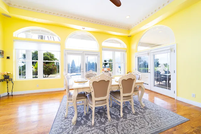 $2,150,000 | 647 Kauhiula Road, Hilo, HI 96720