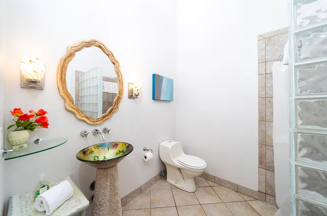 $2,150,000 | 647 Kauhiula Road, Hilo, HI 96720