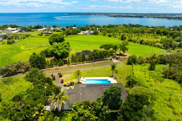 $2,150,000 | 647 Kauhiula Road, Hilo, HI 96720