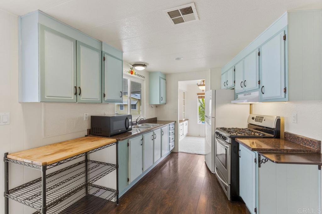 2130 Sunset Drive, Unit 118 Vista, CA 92081 - Photo 9 of 29