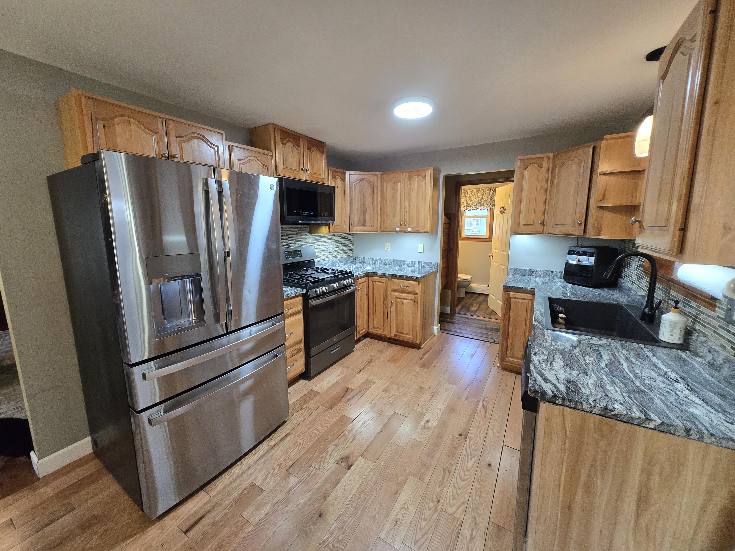 16 Kyle Street Brunswick, ME 04011 - Photo 10 of 35 Kitchen