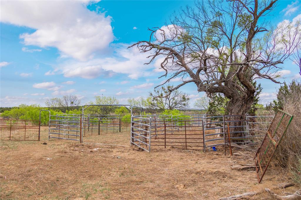 377 Mercury Tx 76872 Rochelle, TX 76872 - Photo 28 of 32 a view of outdoor space with iron fence
