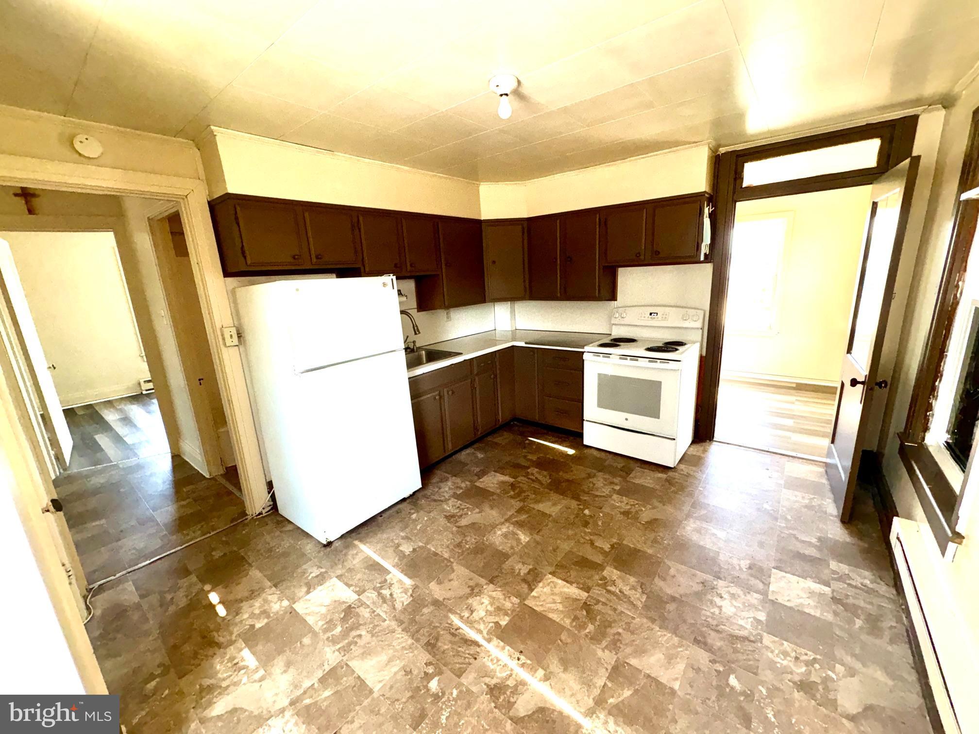 1403 East Derry Road, Unit 2 Hershey, PA 17033 - Photo 6 of 9