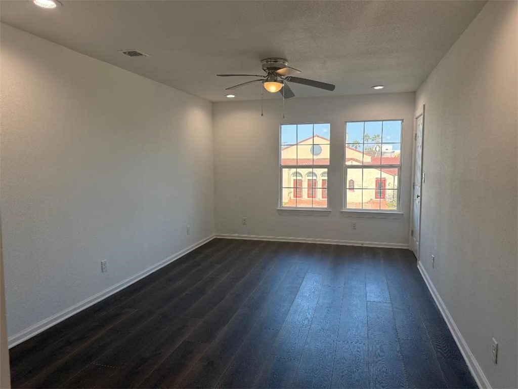 1101 2nd Street, Unit 5 Corpus Christi, TX 78404 - Photo 7 of 14