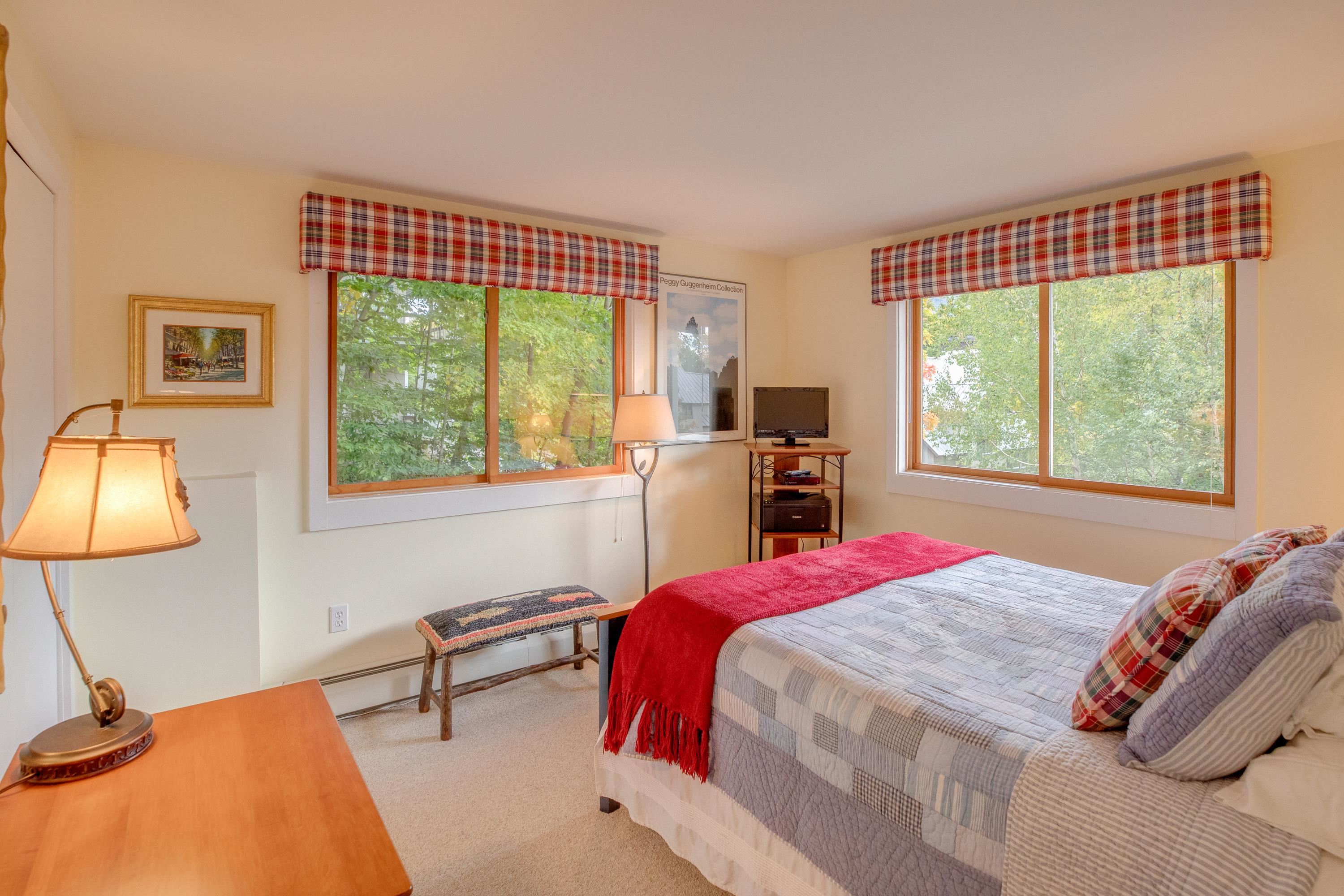 72 Flume Road Lincoln, NH 03251 - Photo 25 of 40 Gallery Image 25