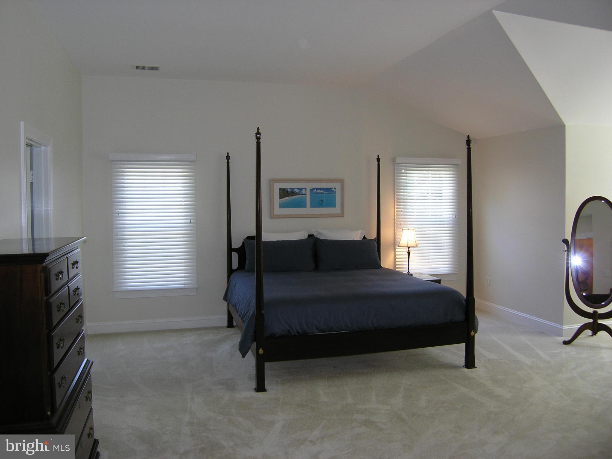 11332 Woodbrook Lane Reston, VA 20194 - Photo 17 of 28 Bedroom (Master)