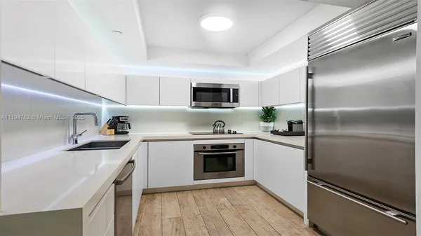 $20,000 | Mid Beach, Miami Beach, FL 33139