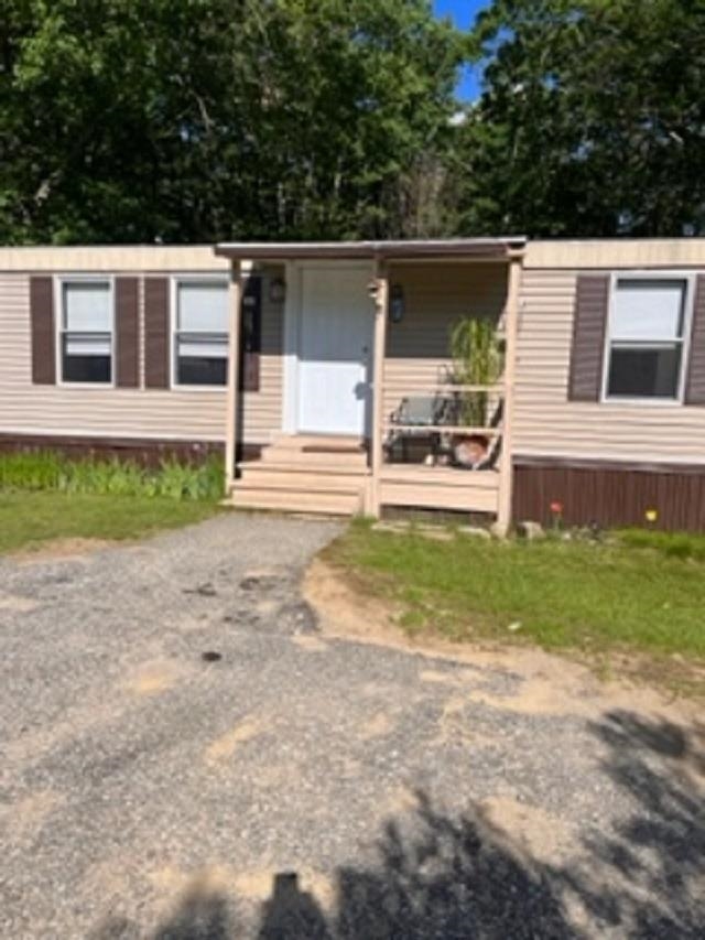 4 Country Ridge Park Rochester, NH 03867 - Photo 1 of 14