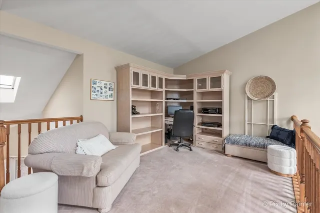 $435,000 | 250 Lynwood Lane, Bloomingdale, IL 60108