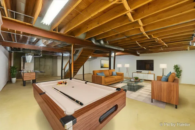 $435,000 | 250 Lynwood Lane, Bloomingdale, IL 60108