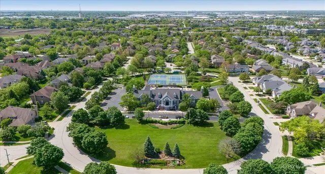 $435,000 | 250 Lynwood Lane, Bloomingdale, IL 60108