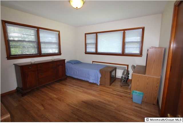 520 Wakefield Road Neptune Township, NJ 07753 - Photo 13 of 25 Additional Photo