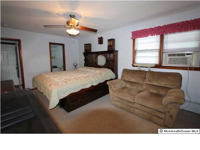 520 Wakefield Road Neptune Township, NJ 07753 - Photo 8 of 25 Additional Photo