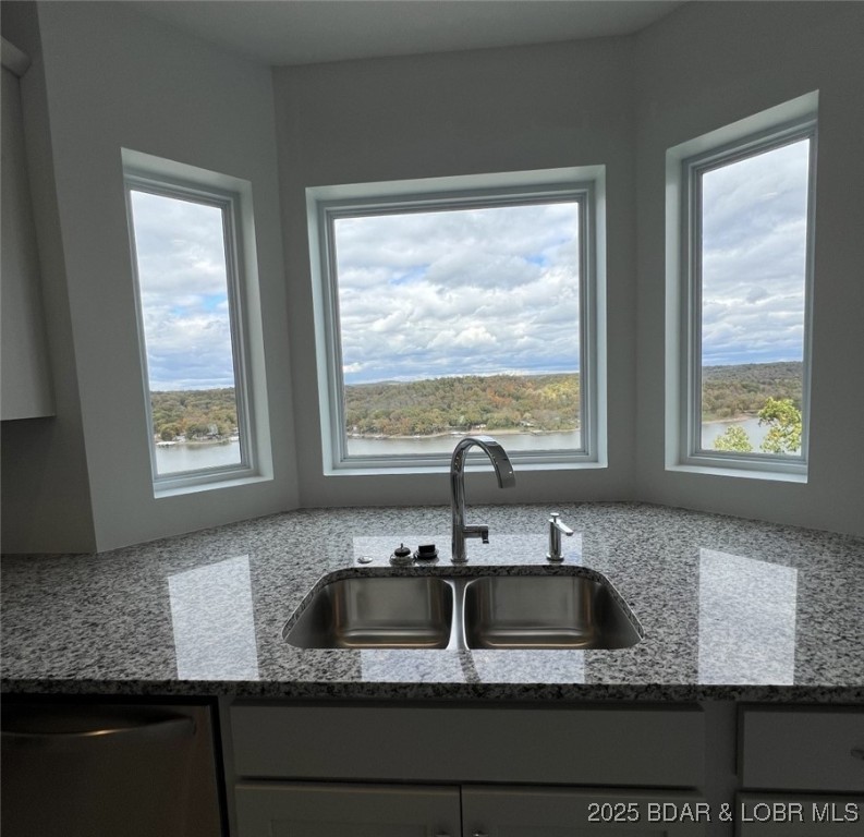 4423 Lws High Point Road Stover, MO 65078 - Photo 19 of 69