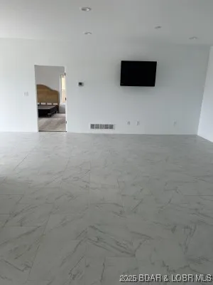 $599,000 | 4423 Lws High Point Road, Stover, MO 65078