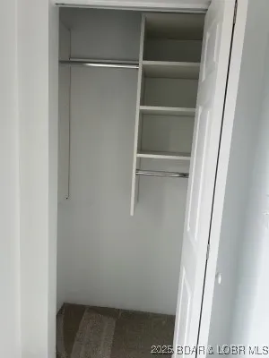 $599,000 | 4423 Lws High Point Road, Stover, MO 65078