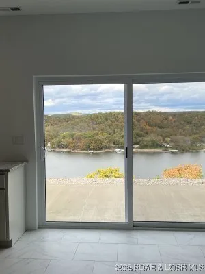 $599,000 | 4423 Lws High Point Road, Stover, MO 65078