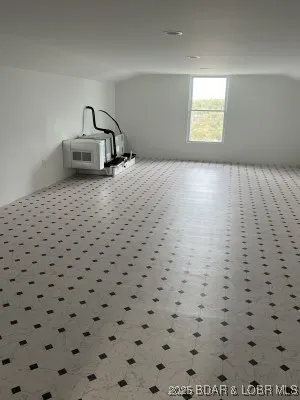 $599,000 | 4423 Lws High Point Road, Stover, MO 65078