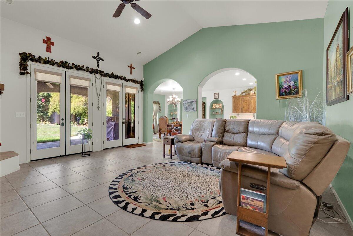 32815 Riverside Drive Springville, CA 93265 - Photo 22 of 84 Living area