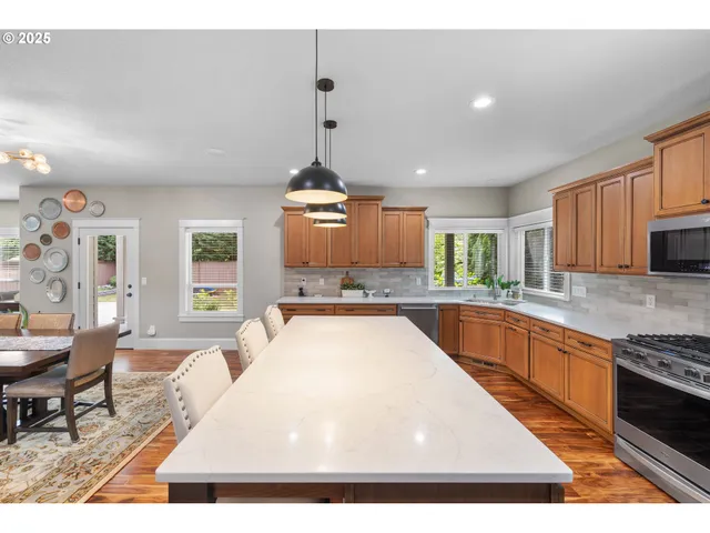 $935,000 | 17803 Northeast 23rd Street, Vancouver, WA 98684