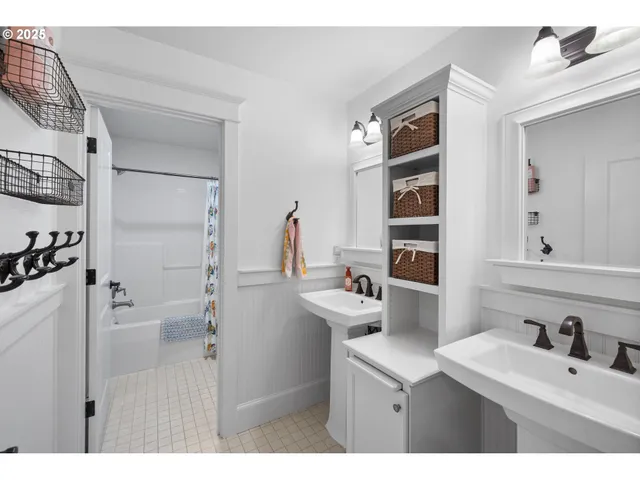 $935,000 | 17803 Northeast 23rd Street, Vancouver, WA 98684