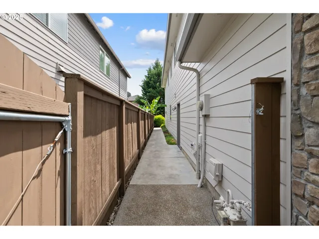 $935,000 | 17803 Northeast 23rd Street, Vancouver, WA 98684