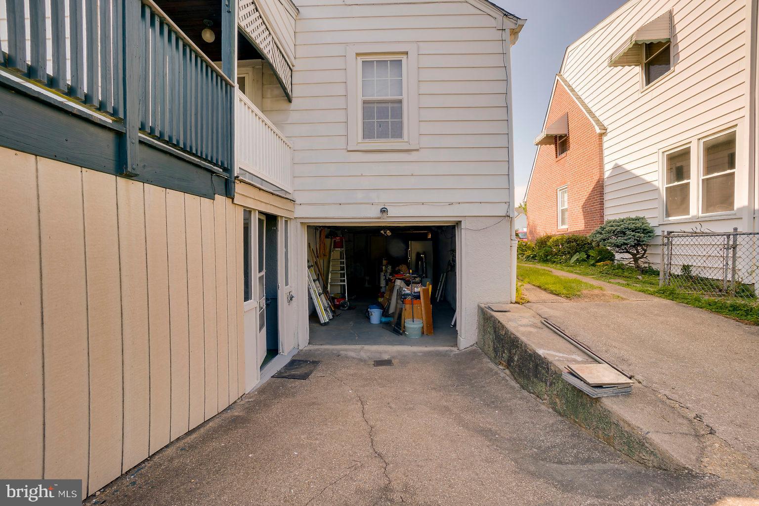 4319 Barrington Road Baltimore, MD 21229 - Photo 40 of 49 2-car garage