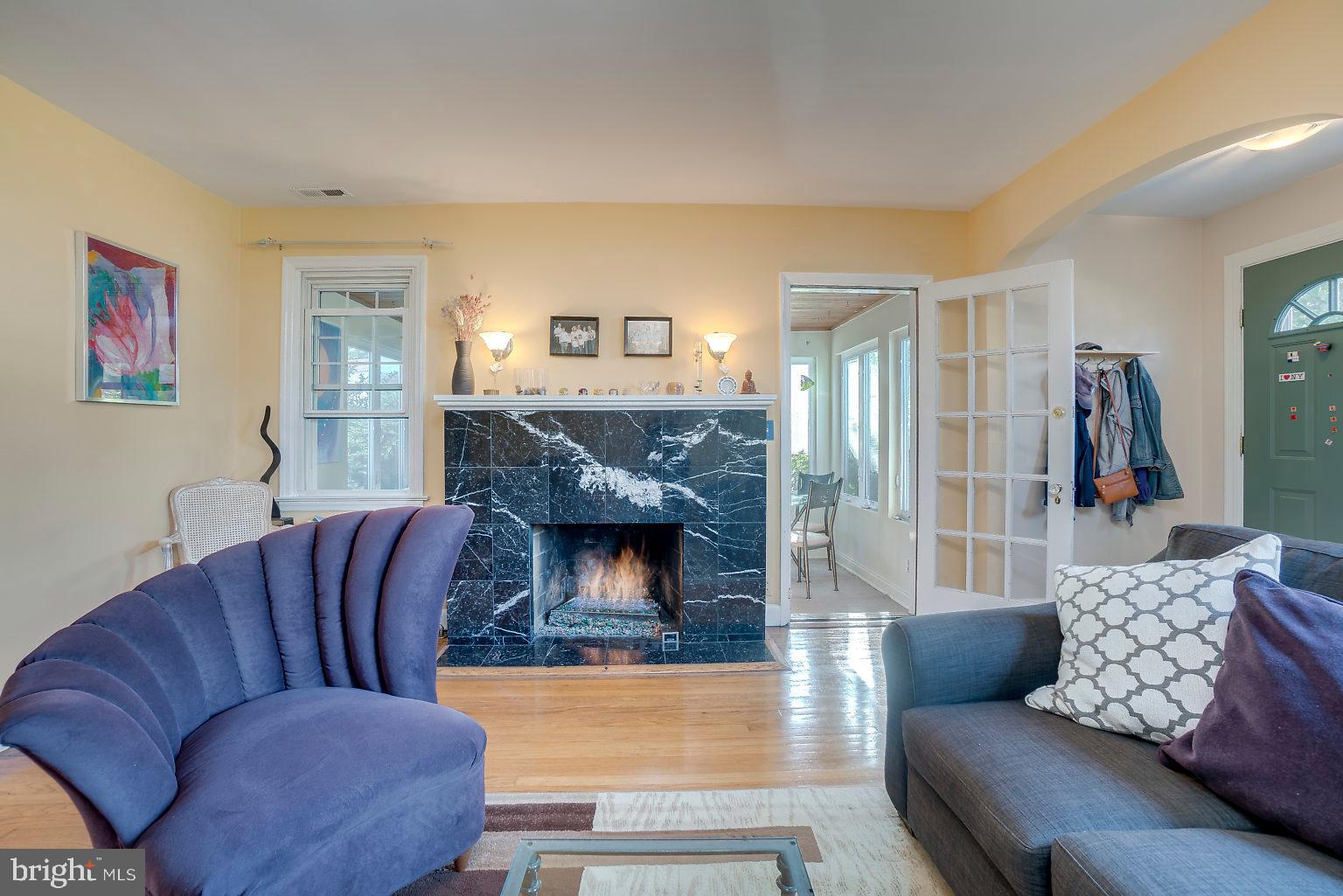 4319 Barrington Road Baltimore, MD 21229 - Photo 8 of 49 Beautiful gas fireplace