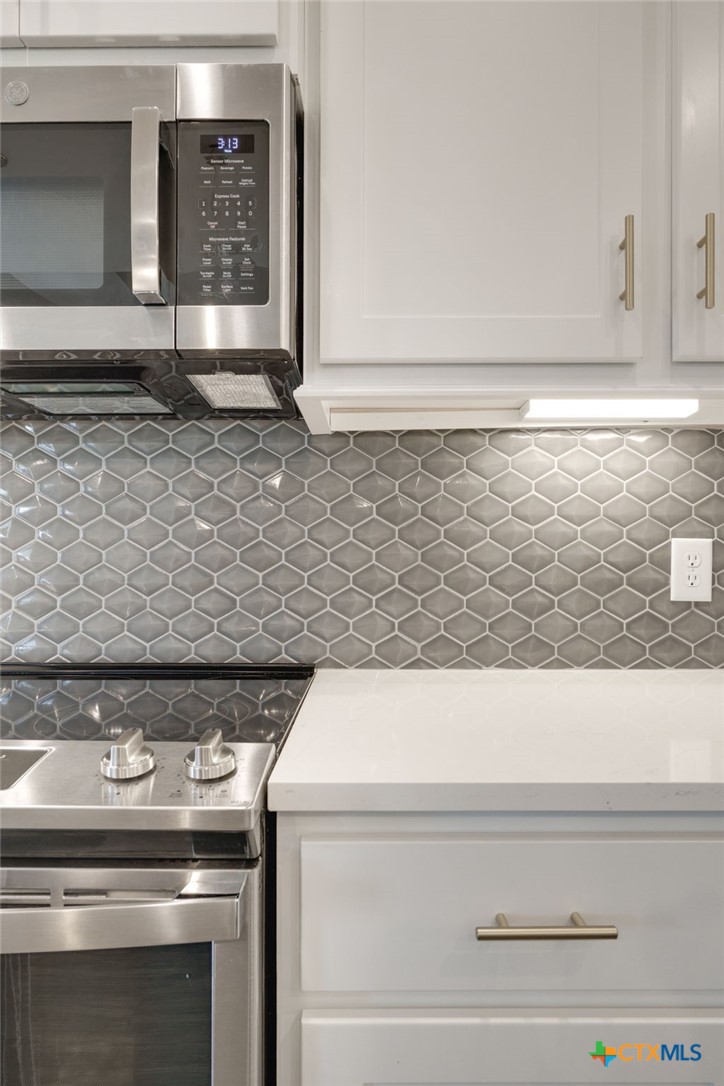 5507 Hollow Loop Salado, TX 76571 - Photo 18 of 38