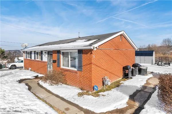 $92,900 | 856 Horton Street, Clairton, PA 15025