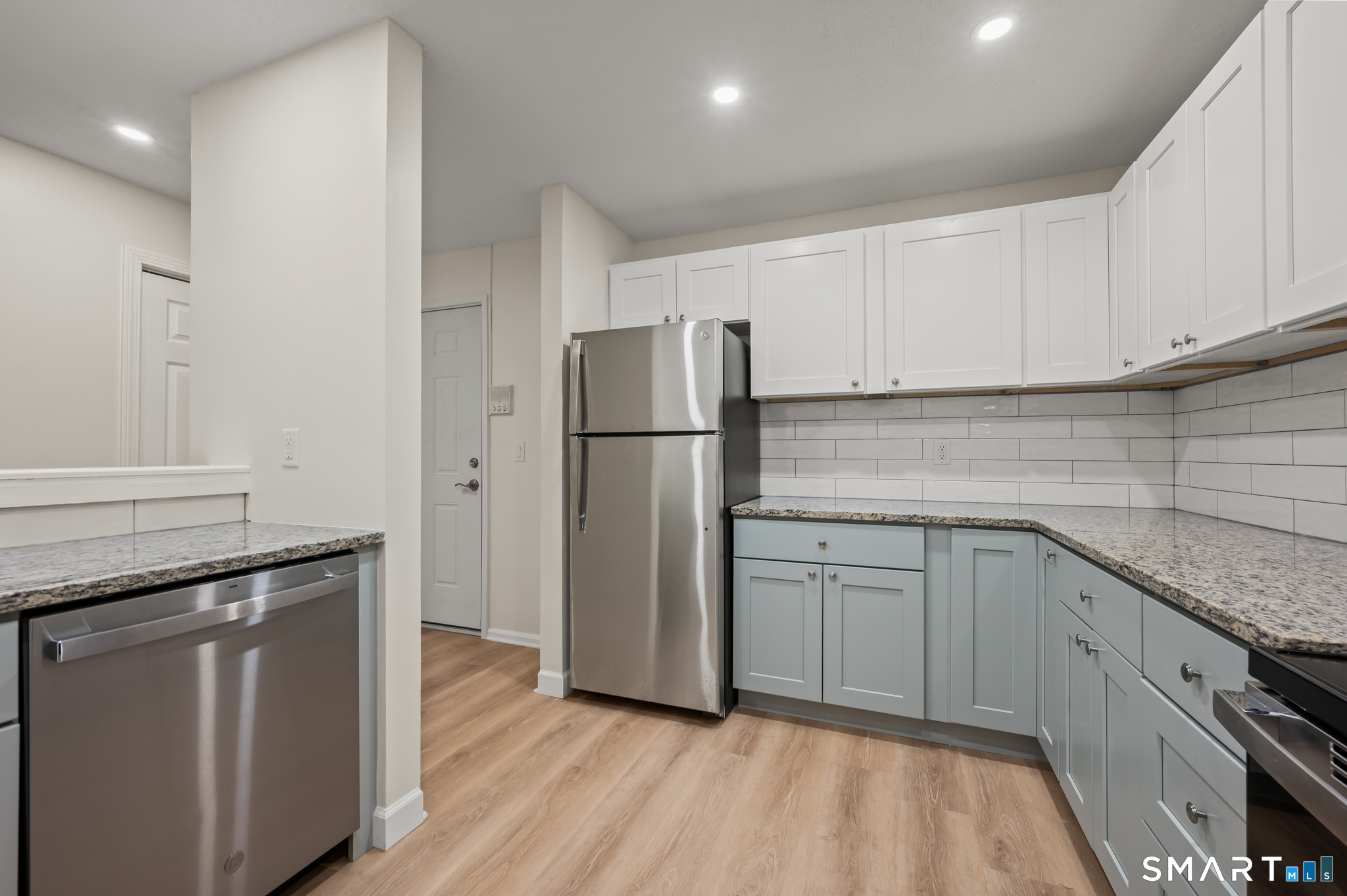 682 Main Street, Unit 2F Middletown, CT 06457 - Photo 7 of 25 Gallery Image 7