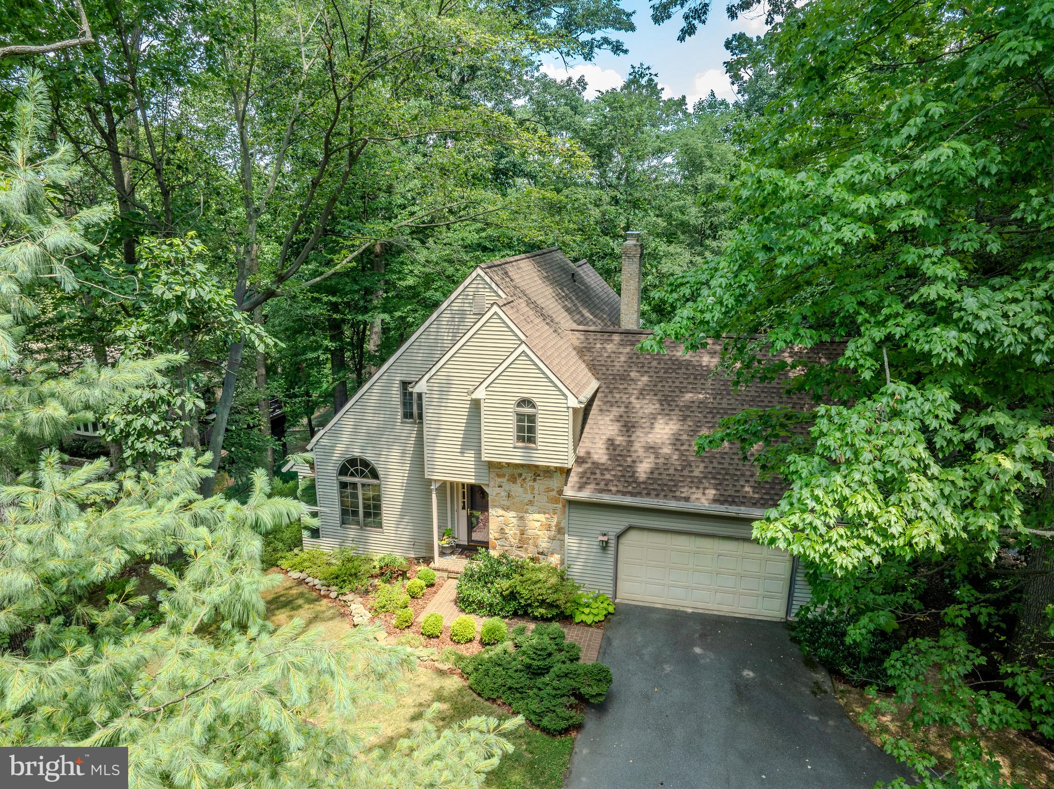 2861 Spring Valley Road Lancaster, PA 17601 - Photo 57 of 59 Charming home nestled in lush greenery.