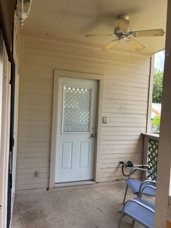 307 Quarry Street San Marcos, TX 78666 - Photo 30 of 38 Entrance to property featuring a ceiling fan