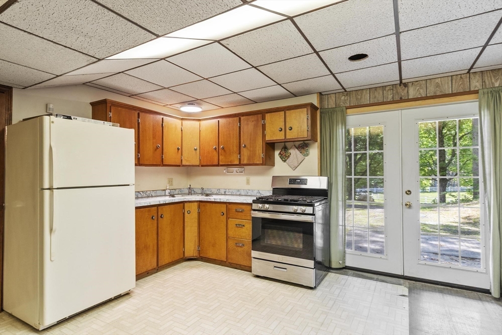 9 Laurel Lane Princeton, MA 01541 - Photo 12 of 35