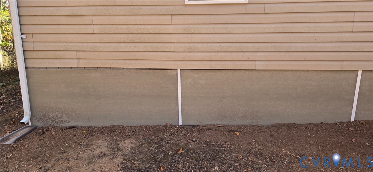 415 Garretts Mill Road Mineral, VA 23117 - Photo 12 of 43 a close view of a closet