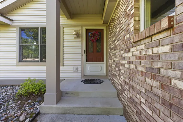 $315,000 | 3590 Brook Point Drive, Hamilton, MI 49419