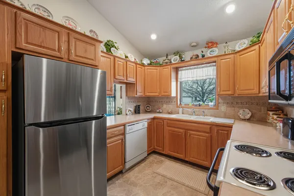 $315,000 | 3590 Brook Point Drive, Hamilton, MI 49419