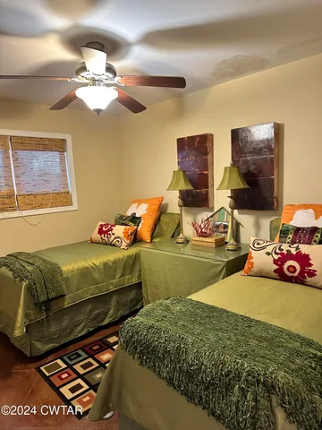 $460,000 | 2805 Colonel James Hardin Drive, Clifton, TN 38425