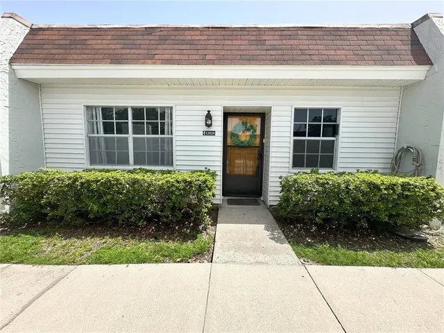 $92,900 | 13926 Mission Oaks Boulevard, Seminole, FL 33776