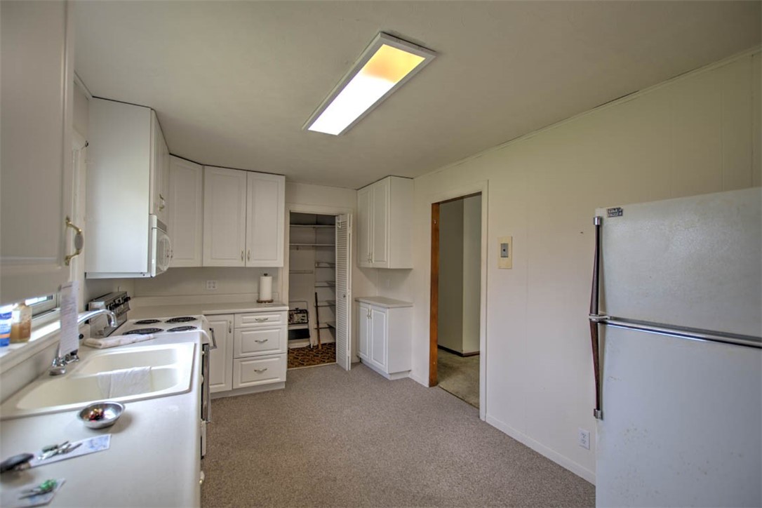 3720 East Lake Shore Drive Decatur, IL 62521 - Photo 12 of 24 Gallery Image 12