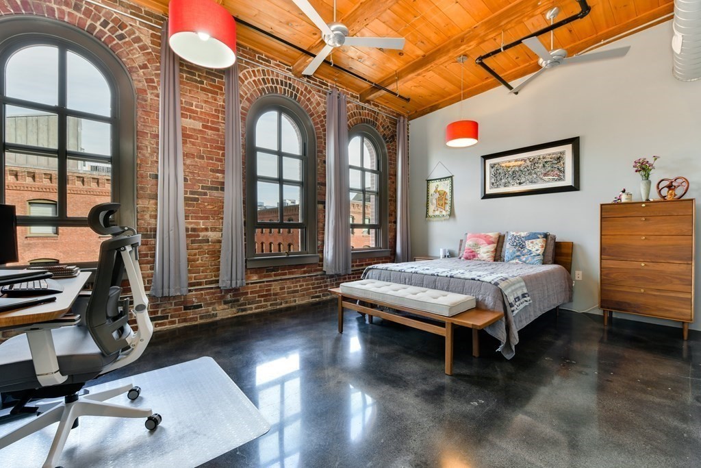 35 Channel Center Street, Unit 511 Boston, MA 02210 - Photo 15 of 25