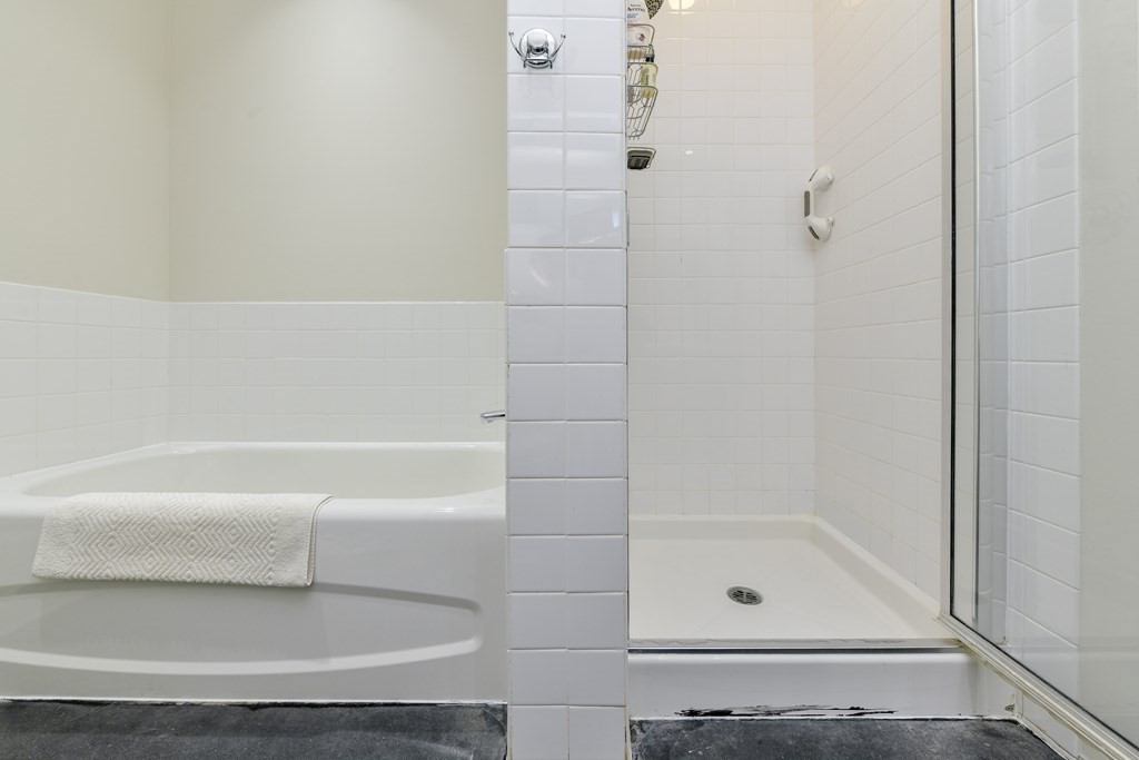 35 Channel Center Street, Unit 511 Boston, MA 02210 - Photo 18 of 25