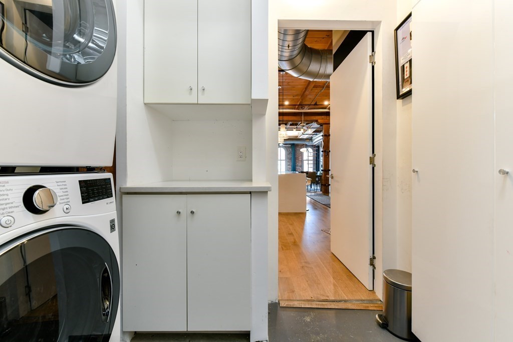 35 Channel Center Street, Unit 511 Boston, MA 02210 - Photo 20 of 25