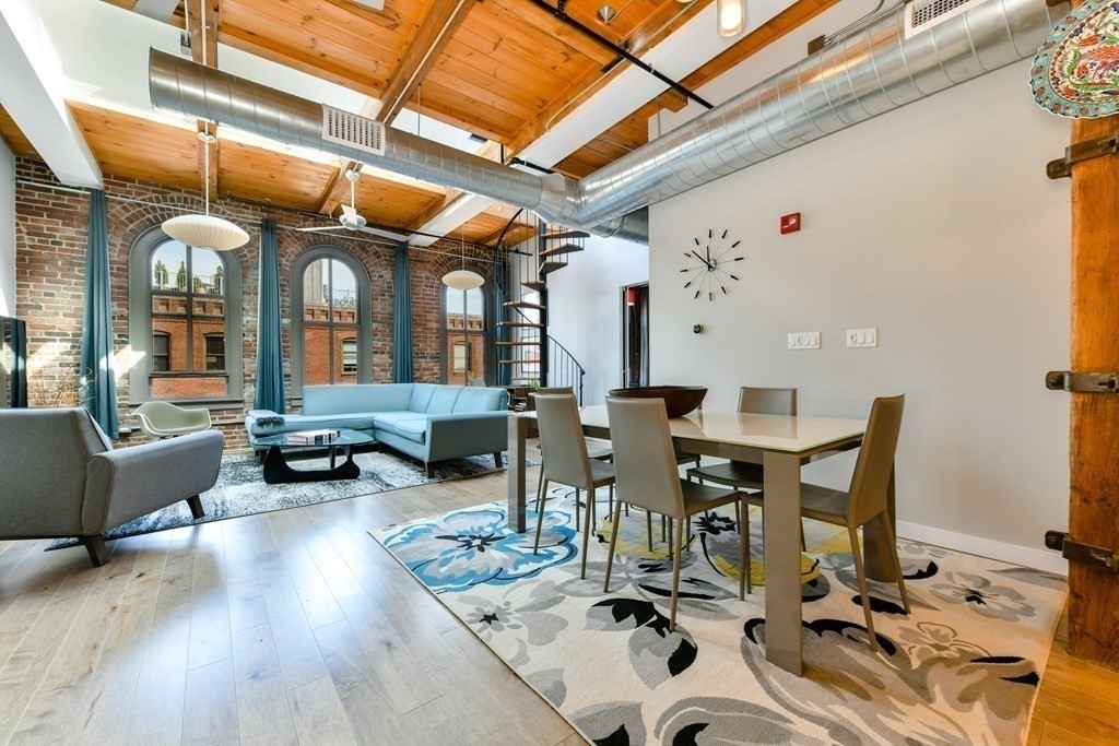 35 Channel Center Street, Unit 511 Boston, MA 02210 - Photo 6 of 25