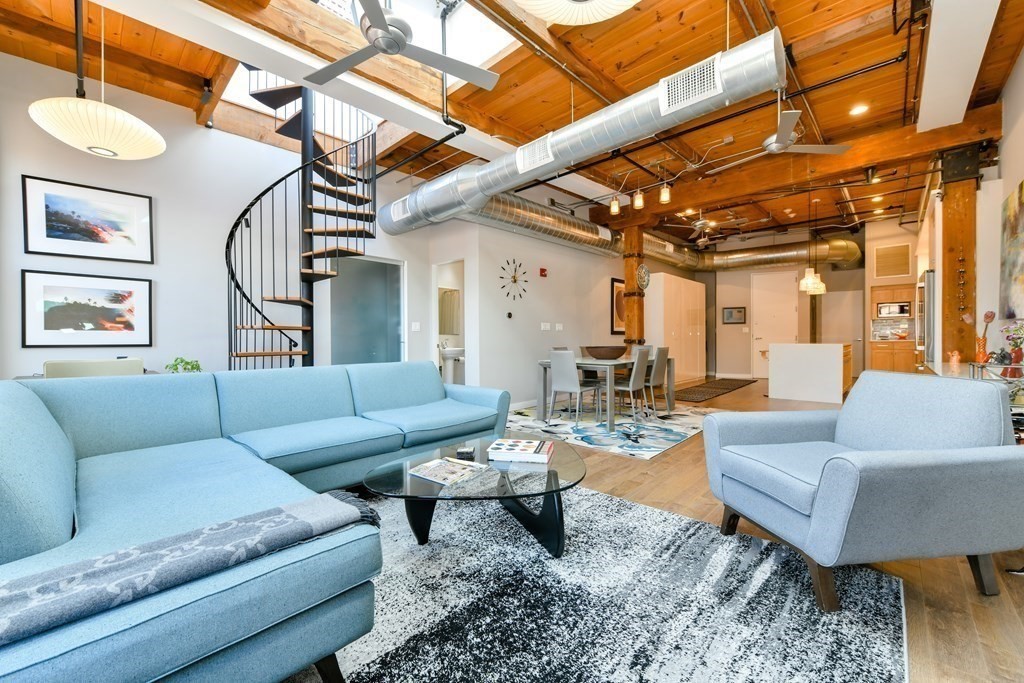 35 Channel Center Street, Unit 511 Boston, MA 02210 - Photo 7 of 25