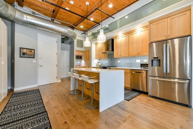$1,170,000 | 35 Channel Center Street, Unit 511, Boston, MA 02210